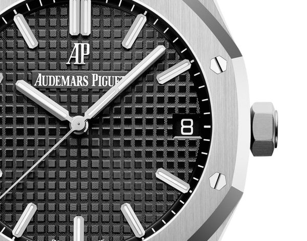 Audemars Piguet Royal Oak SELFWINDING Ref# 15500ST.OO.1220ST.03