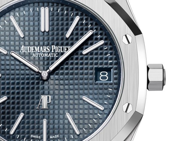 Audemars Piguet Royal Oak "JUMBO" EXTRA-THIN "50TH ANNIVERSARY" Ref# 16202ST.OO.1240ST.01