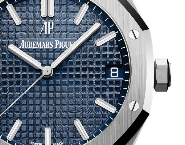 Audemars Piguet Royal Oak SELFWINDING Ref# 15500ST.OO.1220ST.01