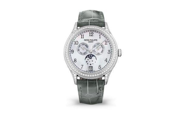 Patek Philippe Complication, 18k White Gold set with 388 diamonds (~2,92 ct), 38mm, Annual Calendar Ref# 4948G-010