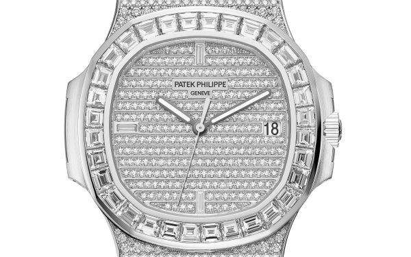 Patek Philippe Nautilus Date, Sweep Seconds Watch, 18k White Gold and 1,343 diamonds: ~18.73 ct., 40mm, Ref# 5719/10G-010