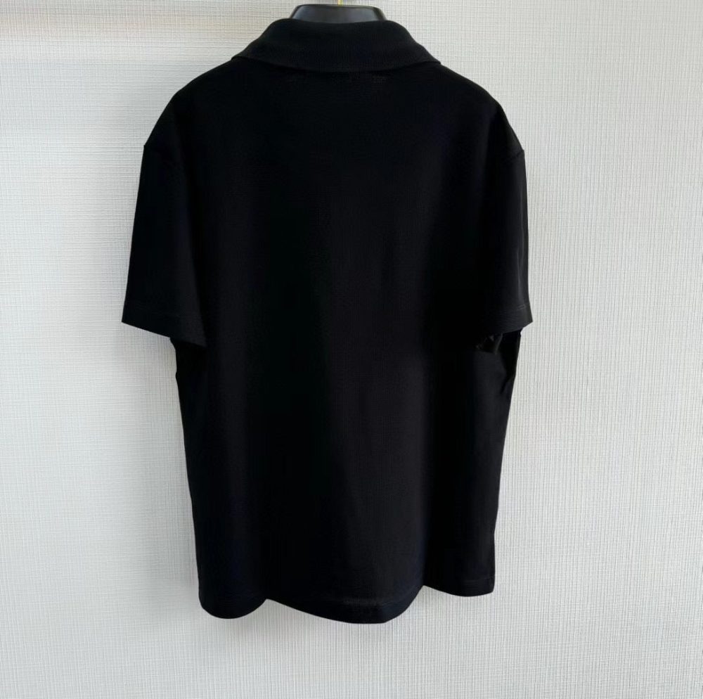 Black T-shirt